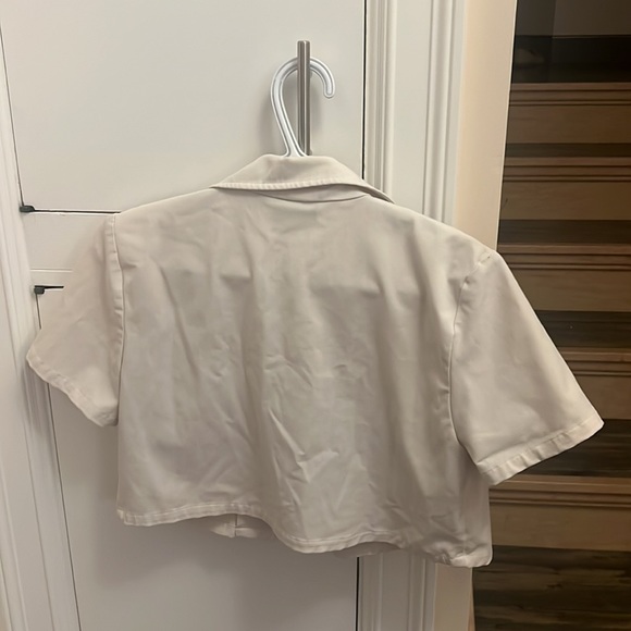 Sunday Best Tuesday Button Up - Picture 6 of 7